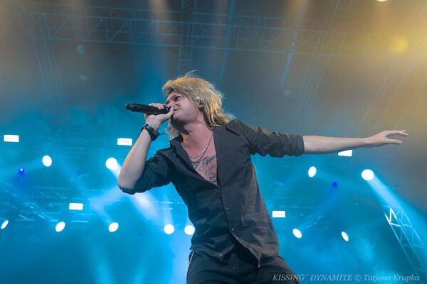 KISSIN´ DYNAMITE – Back With A Bang! Tour