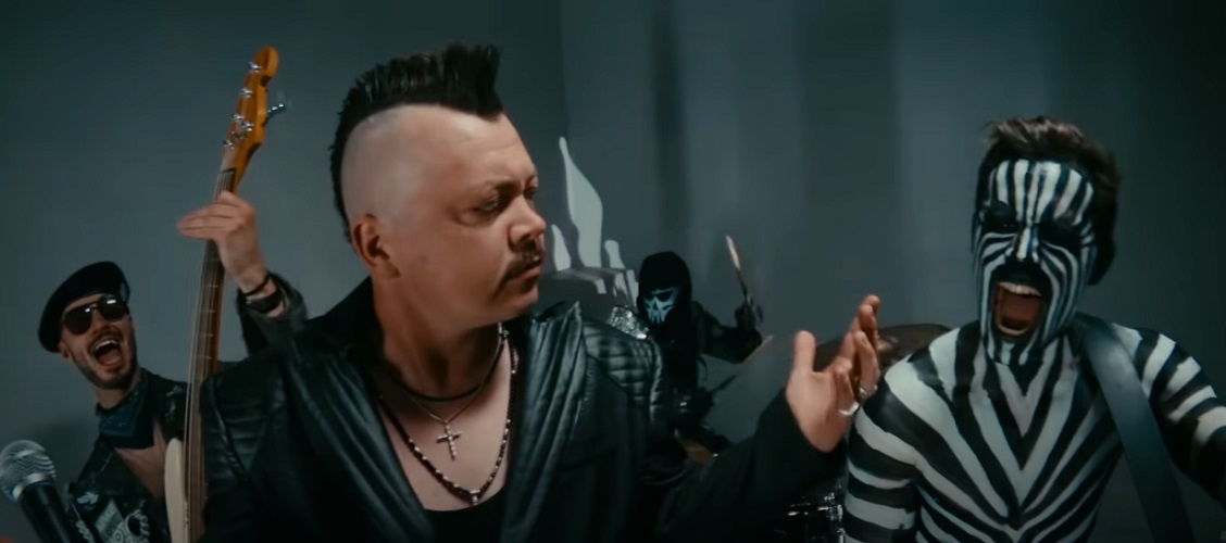 Du betrachtest gerade SCHATTENMANN – `Besser als der Rest´ Videosingle vom kommenden Album