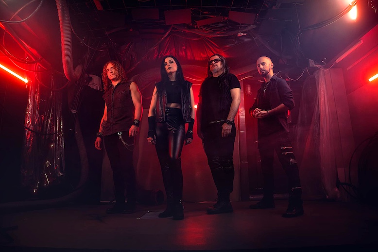 Mehr über den Artikel erfahren HELL IN THE CLUB – Hard Rock Outfit stellt `Robert the Doll` vor