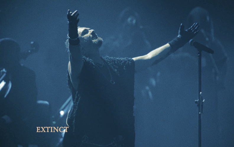 Du betrachtest gerade MOONSPELL ft. Orquestra Sinfonietta de Lisboa – Orchestrale Liveversion von `Extinct`