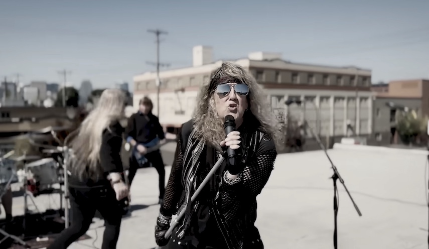 Du betrachtest gerade BLACK ‘N BLUE – Glam Rocker zurück neuer Video- Single `Lifeline`