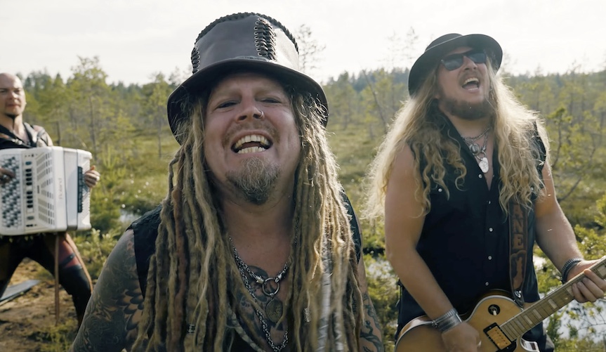 Du betrachtest gerade KORPIKLAANI – Video für ANTHRAX Cover `Got The Time`