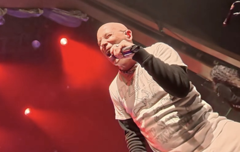 Du betrachtest gerade ARMORED SAINT – US Metaller teilen `Long Before I Die` Livevideo