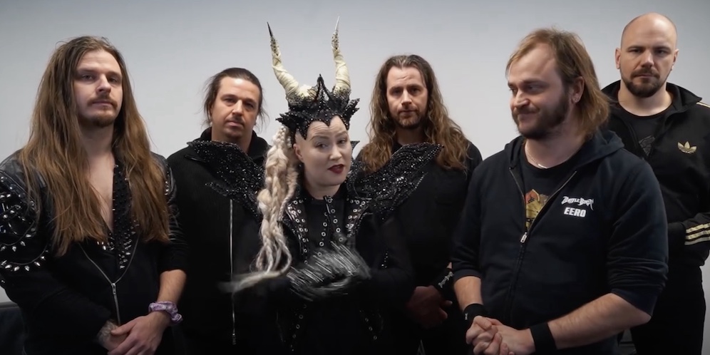 Du betrachtest gerade BATTLE BEAST und Sängerin NOORA LOUHIMO trennen sich