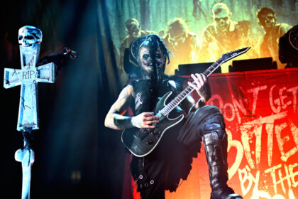 In Extremo Dominum by Sven Bernhardt13