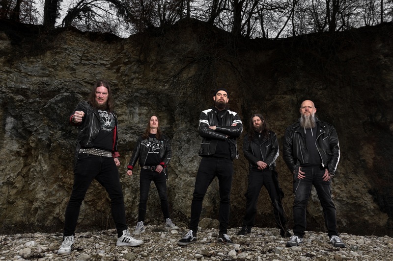 Du betrachtest gerade TOTAL ANNIHILATION – Mit “Mountains Of Madness” zurück in die Eskalation