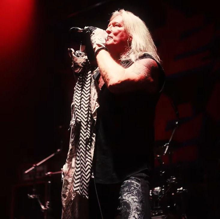 Du betrachtest gerade HEAVY PETTIN – Video zu `Faith Healer (Kill My Demons)´ feiert Premiere