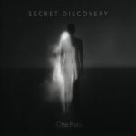 SECRET DISCOVERY – Gothrocker feiern `One Kiss` Singlepremiere