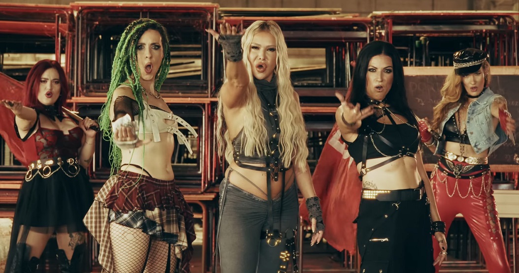 Du betrachtest gerade VENUS 5 – Neuer „March of the Venus 5“ Titelsong veröffentlicht