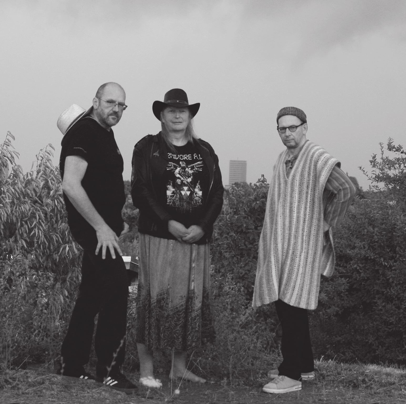 Du betrachtest gerade BOTTLED – „Die Flaschen aus der Tunnelstreet“