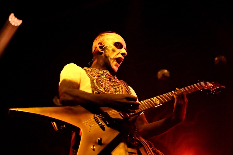 Du betrachtest gerade BEHEMOTH – Video zum neuen Bathory Cover `The Return Of Darkness And Evil`