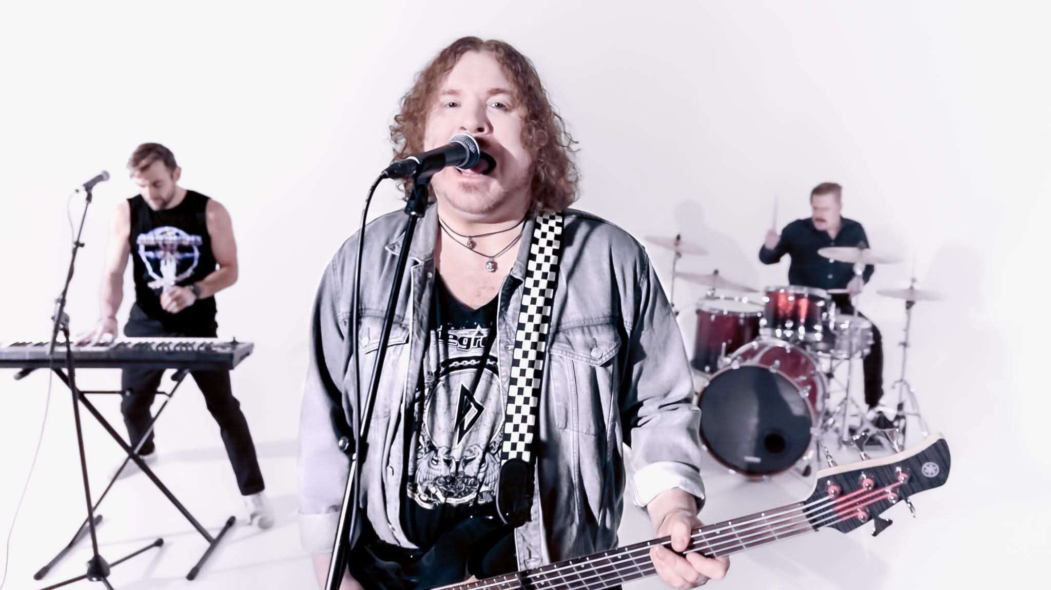 Mehr über den Artikel erfahren DEGREED – Neues `Holding On To Yesterday´ Video der Melodic Rocker