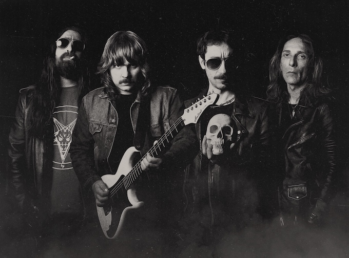 Du betrachtest gerade DEMON SPELL – Traditionsmetaller stellen `As Lucifer Smiles` vor