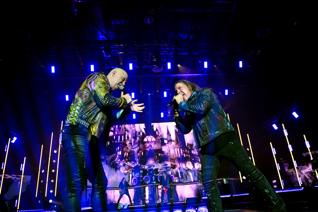 Du betrachtest gerade HELLOWEEN – Hauen `Twilight Of The Gods´ Live-Video raus