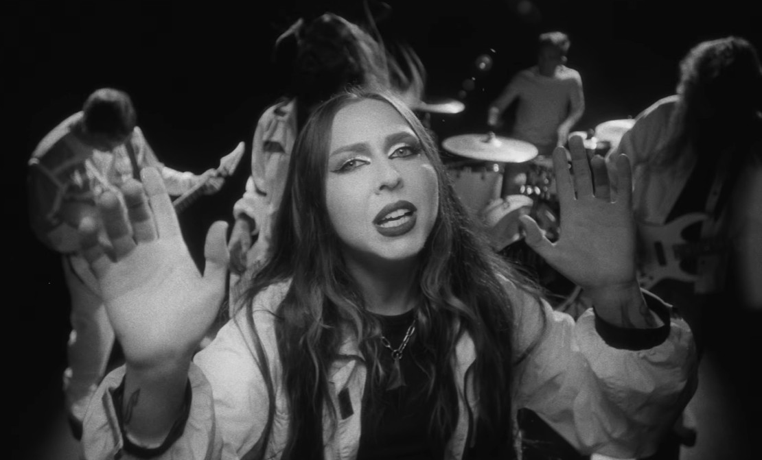 Du betrachtest gerade IGNEA – `Dreams of Lands Unseen´ Video kündigt „Monumental“ an