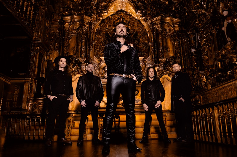 Du betrachtest gerade MOONSPELL – Dunkle Poesie, große Fragen und ein Album mit Tiefgang