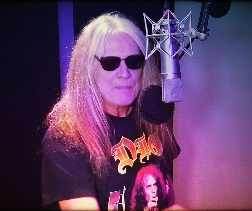 Du betrachtest gerade SEBASTIAN BACH, JONATHAN CAIN, BOB DAISLEY – `Man On A Silver Mountain´ Video vom kommenden Rainbow Tribute