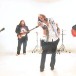 TESLA – Teilen neuen Song im Video: `Never Alone´