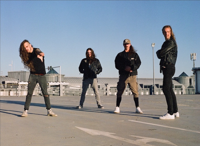 Du betrachtest gerade DUST BOLT – Thrasher teilen neuen Song `No One Can Stop Us` (ft. John Henry von Darkest Hour)