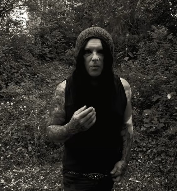 Mehr über den Artikel erfahren END OF GREEN – `Ashes & Gold´ Titelsong als Video veröffentlicht