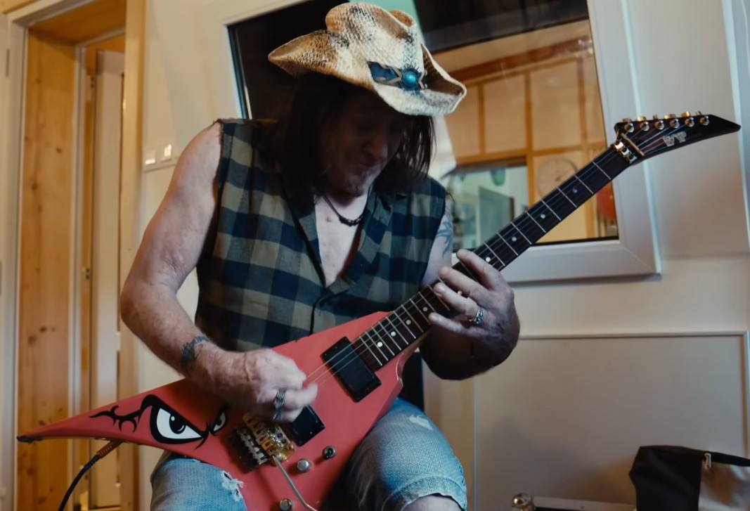 Du betrachtest gerade HANSEN – Neues `Wait And See´ Video vom kommenden Album