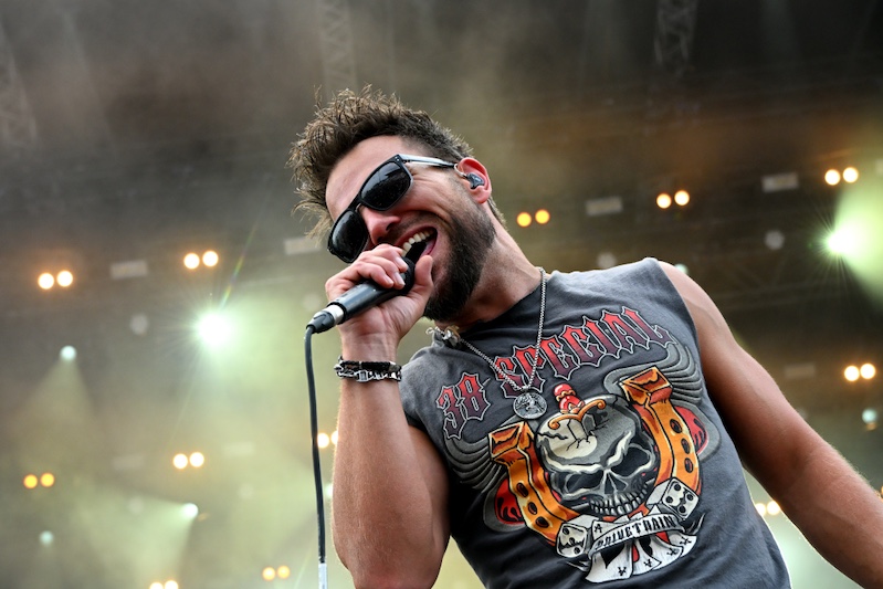 Du betrachtest gerade THE NEW ROSES – Premiere für `Saints & Sinners` Video-Single