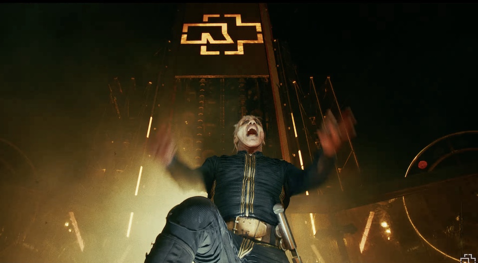 Du betrachtest gerade RAMMSTEIN – `Sonne` im offiziellen Video von “Live in Mexico City“