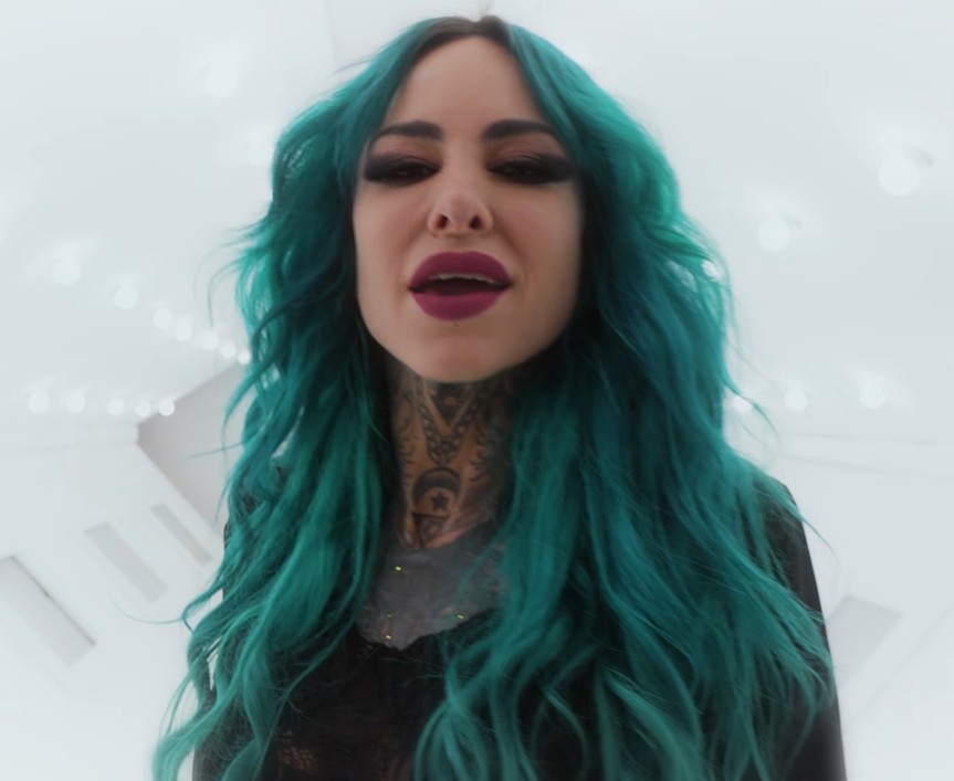 Du betrachtest gerade STITCHED UP HEART – `Ex-Termination` Video geht an den Start
